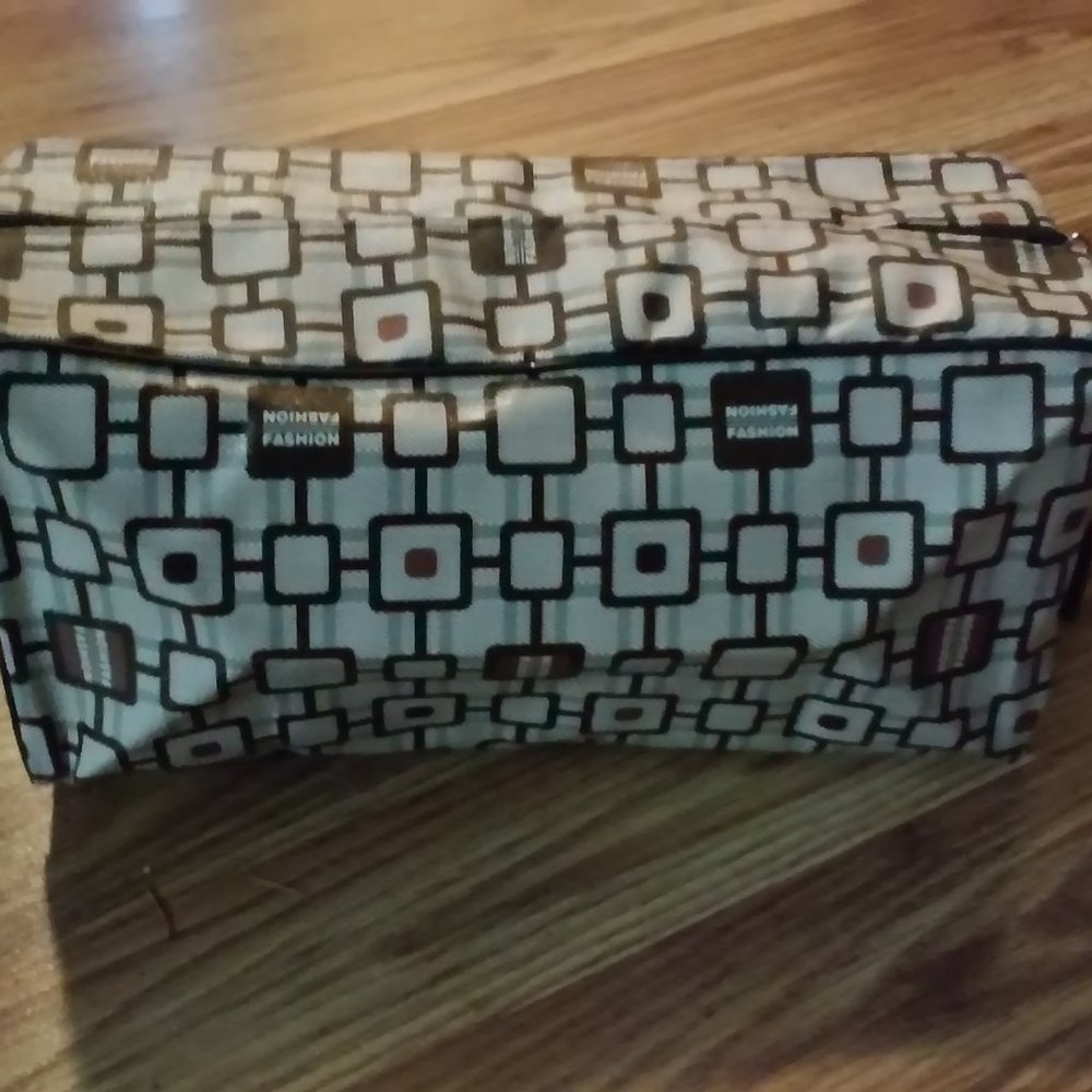 Bag for Shaving Cosmetic Hair Tools New Bag With Handle & Zipper Top 10" L 4"